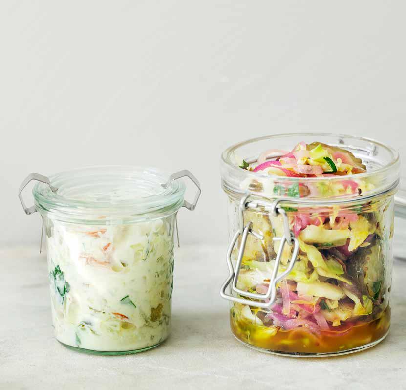 EKOLOGISK SKAPARGLÄDJE MED SMÖRGÅSGURKA q Gurkmojo qcitrus-gurkolata CITRUS-GURKOLATA 75 g Matlagningsyoghurt 75 g Kvarg ½ Citron, cest och saft 5 g Vitlök, finhackad 100 g Felix Eko Smörgåsgurka,