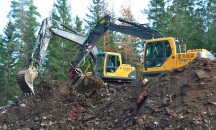 Momentux & Co AB 4. Friläggning av naturmark Första schaktmomentet är att frilägga ner till naturmark. Schaktbotten bestäms genom provtagning.