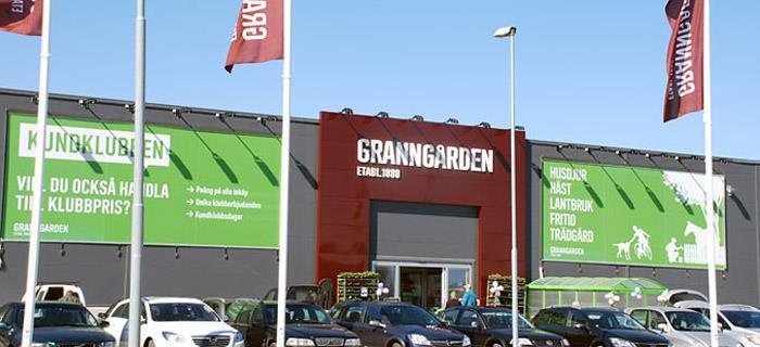 Introduktion av Granngården Granngården är en riksomfattande svensk detaljhandelskedja för djuroch trädgårdsintresserade.