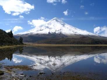 Ecuador och Galápagos Efter varje dag framgår i kursiv stil vilket hotell samt vilka måltider som ingår i resans pris.