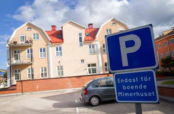 Jag har pratat med några hyresgäster. De stortrivs. Det har ju inte byggts på länge här. Bara att det är nytt ger perspektiv.