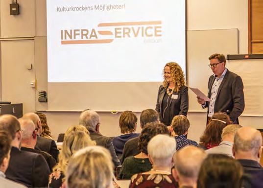 Den präglades både av framåtanda, kreativitet och humor. Executive assistant Roman Wiesinger från Plasser & Theurer och nordiske chefen Franz Buchinger agerade.