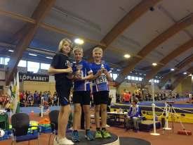 !! Se Johans guldhopp! Pojkar -05, det vill säga Victor och Lucas var också duktiga.