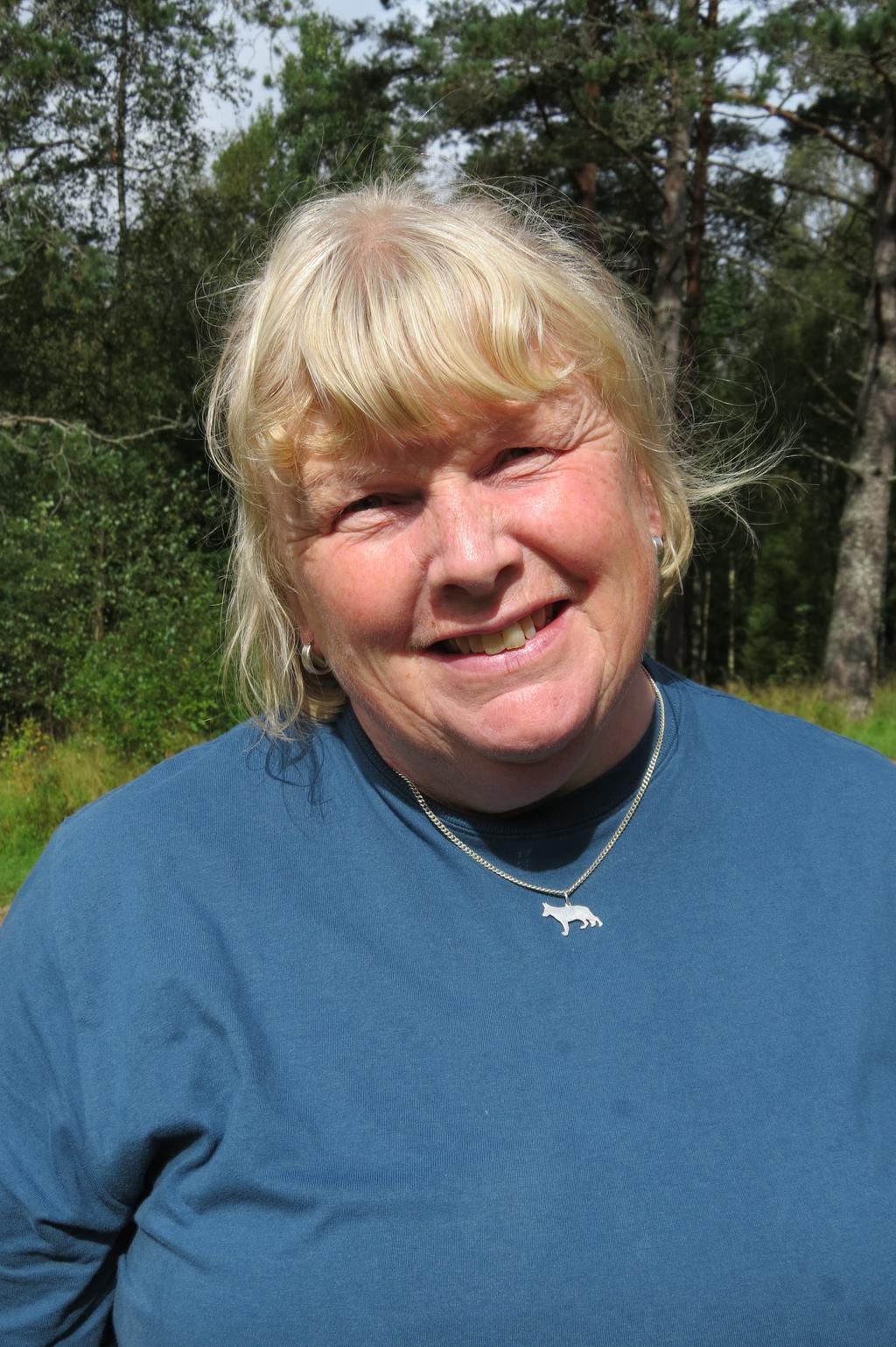 Mitt bästa scoutminne är när jag var på blåhajk och åkte en flotte på Klarälven under natten och det var fullmåne och det var helt knäpp tyst då vi gled fram.
