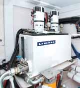 5. Hydraulics Case Study Ett vanligt hydraulsystem ombord på båtar på mellan 60 och 70 fot. Det levereras med en specialbyggd Commander 400 och en pump för anslutning till kraftuttag med koppling.