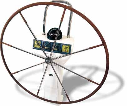 7. Steering Integra Pedestal Den nya piedestalen Integra är Lewmars senaste serie integrerade styrpiedestaler. Integra kan snabbt och enkelt anslutas till Lewmars patenterade autopilotmotor.