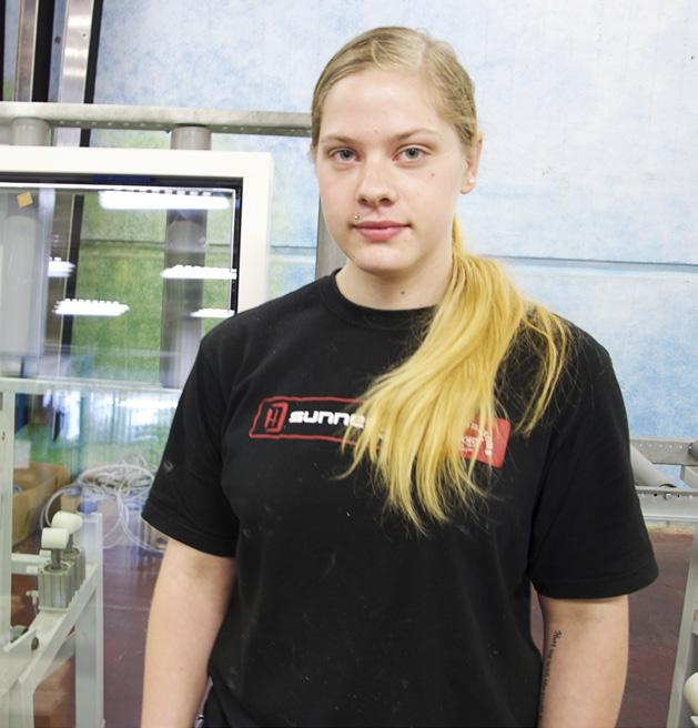 se så får du höra deras egna ord om utbildningen, jobben och livet. Isabelle Hall, 20 år, anställd på Sunnerbo Fönster.
