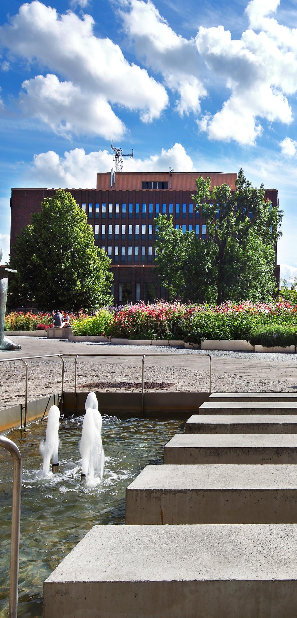 Utvecklingsområden 1. En attraktiv och användarvänlig stadskärna I det kunskapssamhälle vi nu lever i följer jobben i allt högre utsträckning människorna.