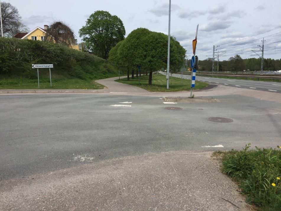 Figur 5 - Gång- och cykelbana i Sommen längs väg 32.