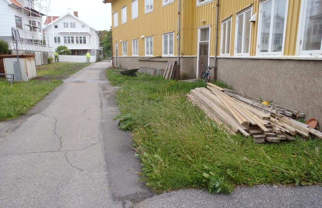 Allmänt Den gamla skolan på Åstol skall byggas om till bostäder och ytterligare en byggnad skall uppföras på skolgården söder om skolbyggnaden.