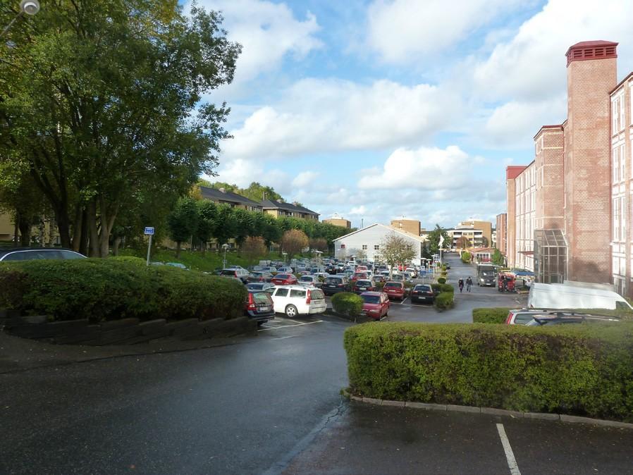 2. BEFINTLIG PARKERING Vid projektets start fanns det drygt 540 parkeringsplatser inom området Kängurun 18.