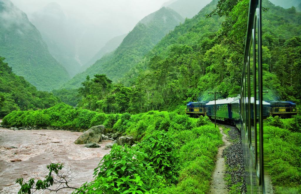 Dag 11. Cusco till Machu Picchu Tidig morgon beger vi oss till tåg stationen för att gå ombord på tåget som tar oss till Aguas Calientes.