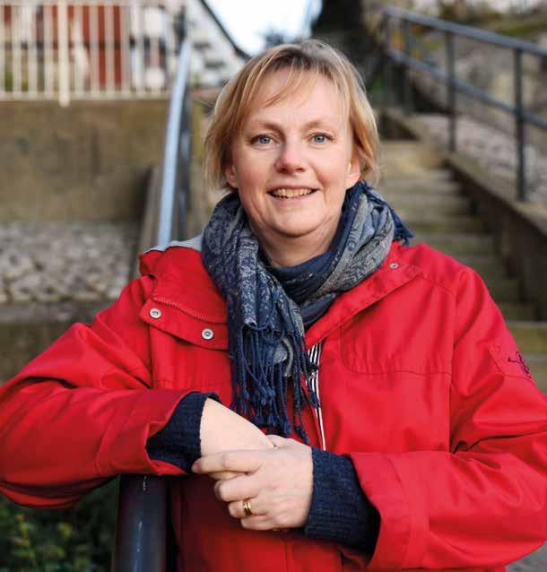 JESUS & JAG ANNIKA HJÄLMBERG: Har lärt känna Guds ton i mitt liv Jag möter Annika i hennes mysiga hus i Lyckeby för att samtala om livet med Jesus.