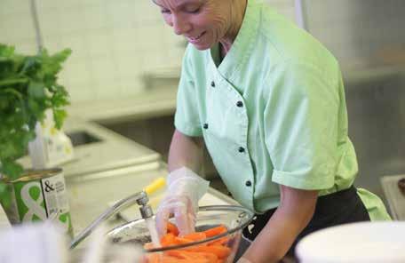 Avgifter FETT FRÅN RESTAURANGER Avgift för hämtning och återvinning av fett (frityrolja, stekfett och annat fett och matolja) från restauranger och liknande.