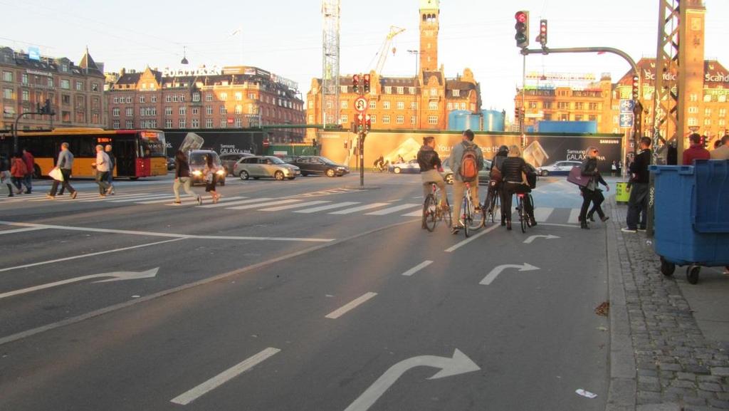 Storskaleförsök med cykelboxar Ökad kunskap i kommunerna om korsningsutformning Forskning o Forskning om förarnas möjlighet att överblicka situationen Följande fysiska åtgärder rekommenderas inte: