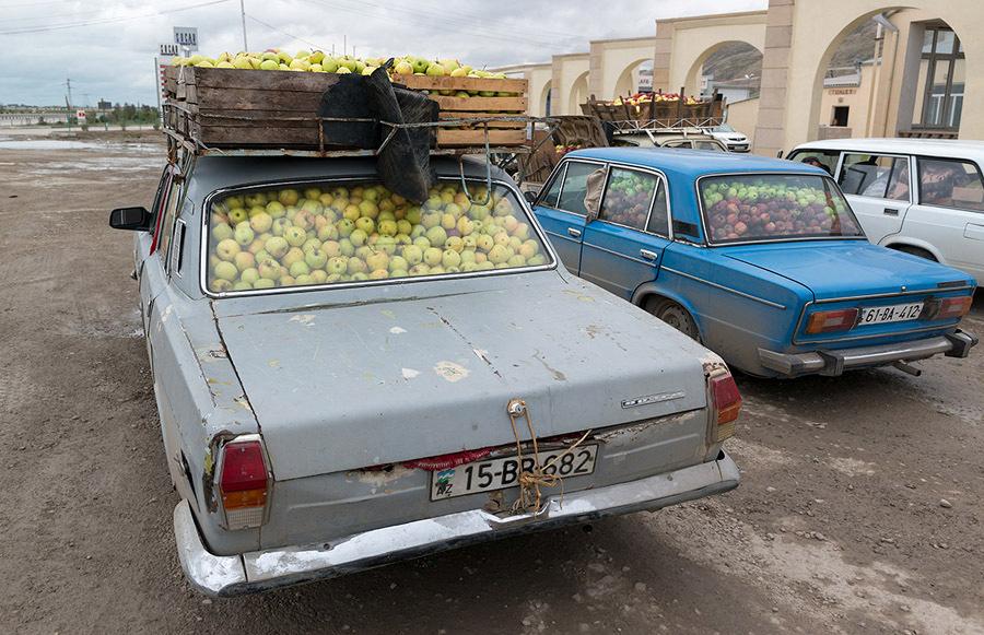 RESEDAGBOK Torsdag 3 oktober AviFaunas premiärresa till Azerbajdzjan hade sina utmaningar innan vi var redo för avfärd. Flygtiderna hade ändrats ett par gånger (och resan blivit en dag längre!
