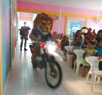 Barn i Nöd 5 Kärlekens Hem i Manacapuru, Brasilien I början av februari fick vi besök av polisen som hade en utbildning med barnen om droger och missbruk.