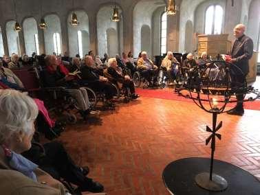 Sid 8 (17) I torsdags, 20 april, åkte vi på den Stora Utflykten till Essinge Kyrka. Vilken lyckad utflykt det blev!