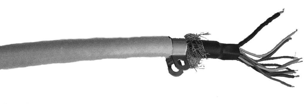 Montering av skärmad eller armerad kabel med packboxar 9. Skjut den 40 mm (1½ in.) långa krympslangen över innerisoleringen.