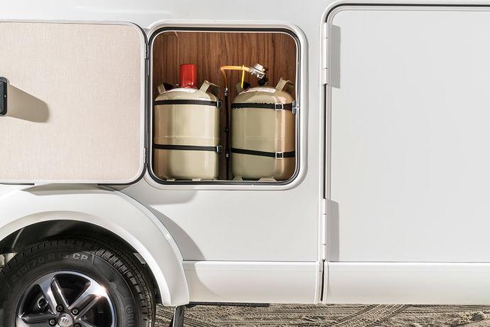 The illustrations are for example purposes only, and may feature optional extras, accessories and vehicle decorations which are not supplied as standard.