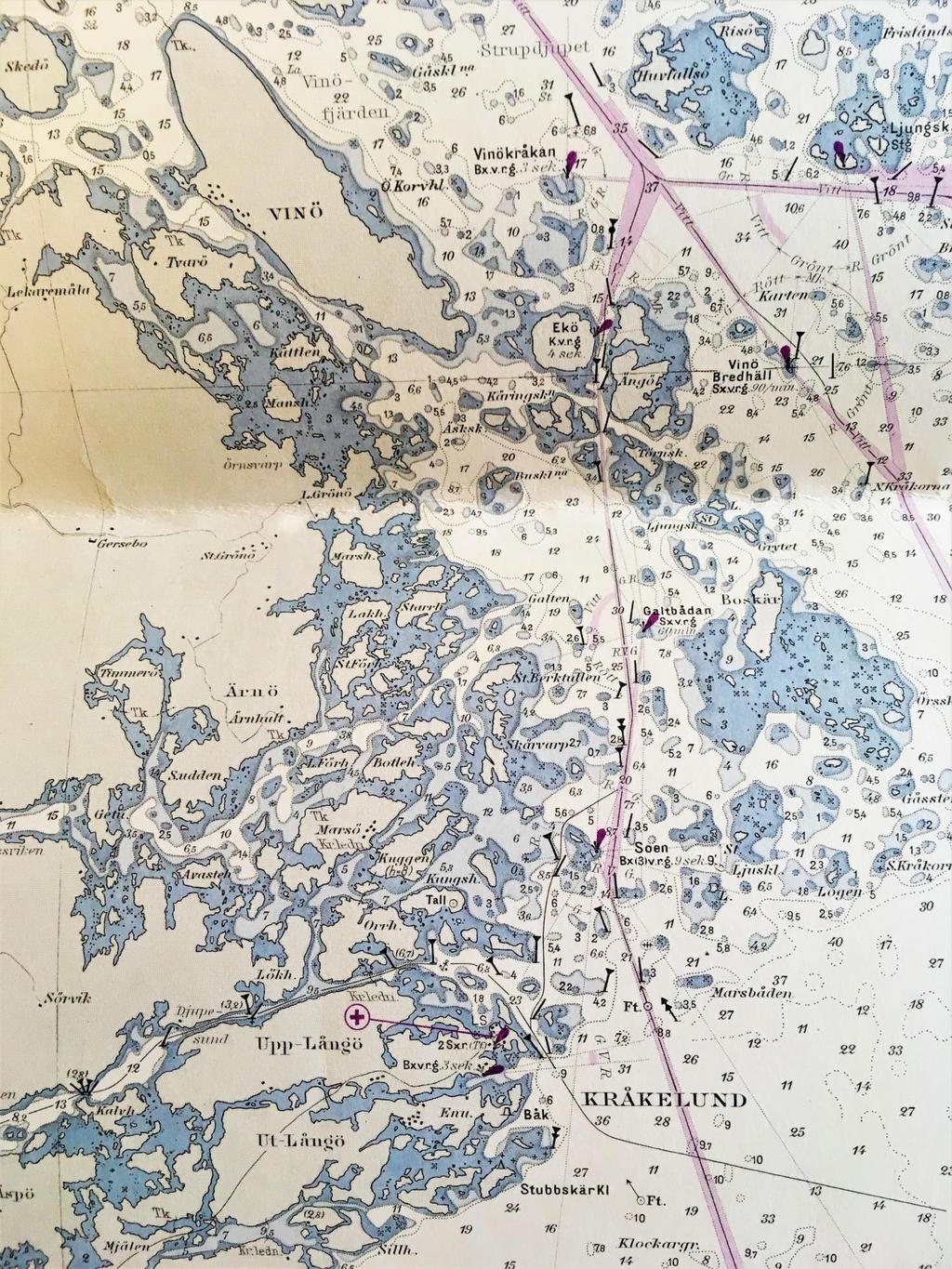 Fig. 57. Farleden mellan Kråkelund och Ekö Ängö. Detalj ur båtsportkort från 1965.