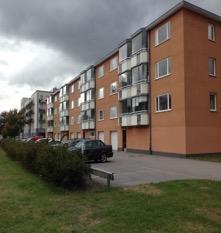 Villasamhället försvinner " Från 1960 byggdes fler och fler hyresrätter. Byggnaderna sprider sig utifrån centrum.