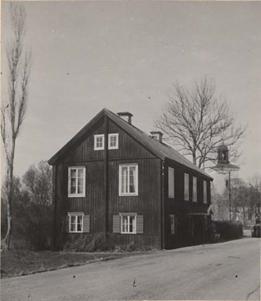 Sotholms härads före detta tingshus " Tingshuset byggdes 1733 till 1734.