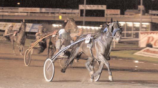 Erik Segrare: hingst 3 år e. General du Pommeau-Crowns Sofie. Ägare: Lindström Owe, Saltsjö-Duvnäs. Uppfödare: Lindström Owe, Saltsjö-Duvnäs. Tränare: Nurmos Timo, Tumba. Totalisatoromsättning: 1.208.