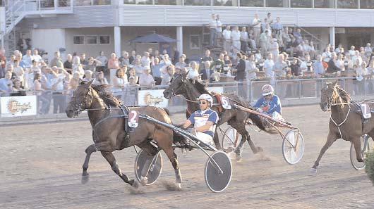 E3 - Öppen klass, Final (Gr. I Int.) Gävle 19 augusti. Lätt bana. 1.600.000 kr. 1640 m.. 1 Glen Kronos* (IT) 12,0 800.000 18 Kolgjini Lutfi 2 Express Merett* 12,0 400.