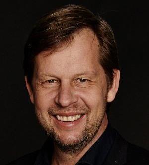 15 BOLAGSBESKRIVNING TRANSIRO NOV 2016 STYRELSE, LEDANDE BEFATTNINGSHAVARE OCH REVISOR Nedan följer en beskrivning av Transiros styrelseledamöter, ledande befattningshavare och revisor.