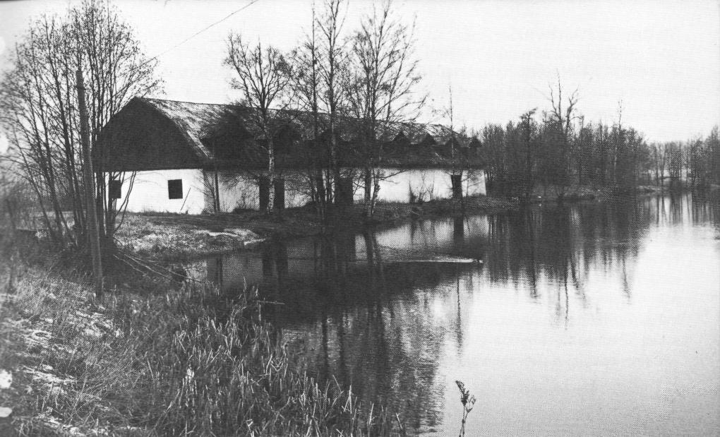 Faktoriet vid Björkborn kom till medan vattenvägarna var järnhanteringens viktigaste transportleder.