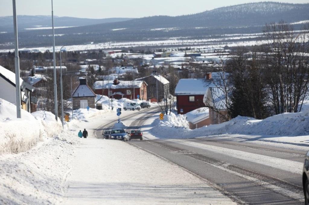 3.3 Scenario 2 ca år 2020, ny E10 påbörjad I scenario 2 stängs även Stationsvägen och ytterligare en del av Hjalmar Lundbohmsvägen för trafik.