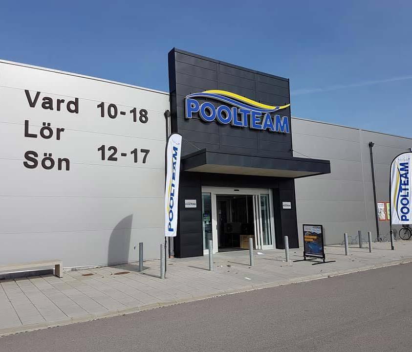 Innehåll Presentation 02 Thermoplast Pool 06 Glasfiberpool