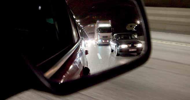 2011-05-12 Boverkets föreskrifter anger vidare att riskanalyser även ska genomföras om en tunnel har en speciell utformning när det gäller vissa andra parametrar.