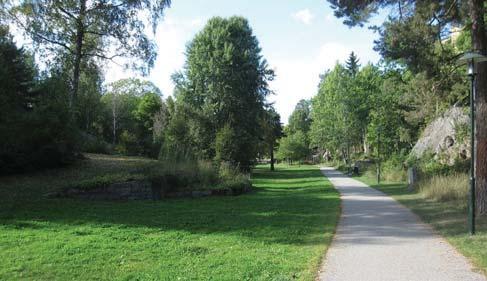Lekytora i södra dele av Hagdale är ite tillgägliga. De midre lekplatse vid Sköllerstagata är i dåligt skick.