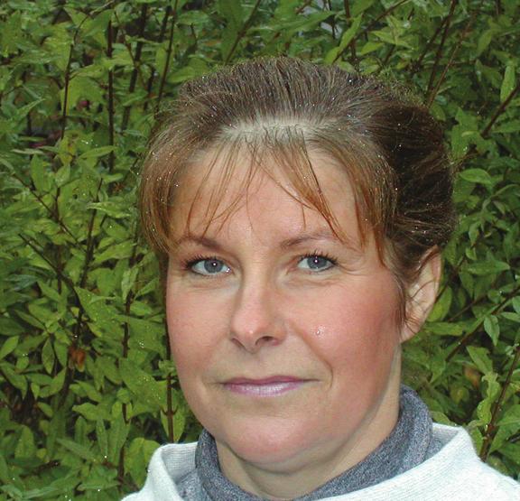 Prover kan termostateras i det inbyggda badet men termostaten lämpar sig också för cirkulation till externa system: refraktometrar, elektroforeskammare, fotometrar, kromatografer, viskosimetrar etc.