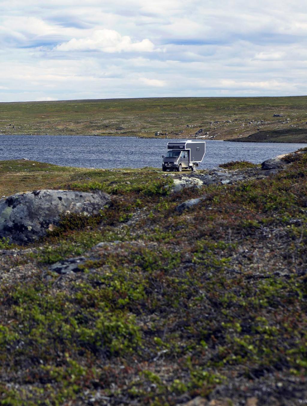 REPORTAGE OVERLAND C AMPER ett annorlunda sätt att nå vägs ände text & foto: Richard Sjösten Med världens tuffaste husbil tar sig redaktör Sjösten an en beryktad och bortglömd väg i Norge,