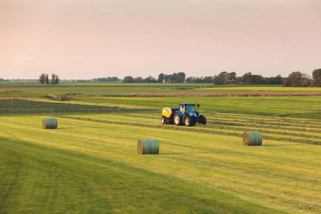 05 2004: New Holland BR6000 med Duckbill