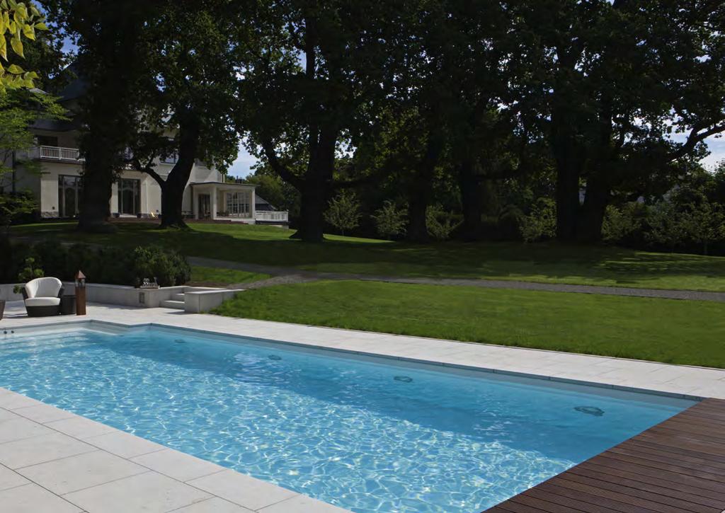 R iviera Pools Design-Line År 2011 tilldelades Riviera Pools Design- Line utmärkelsen Golden Wave från tidskriften Schwimmbad & Sauna, för sin moderna design och individuella genomförande av vatten i