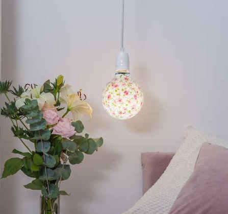 M 150mm N 196mm 2700K 80Ra 610lm 6W ( 48W) 32 STA R T R A D I N G I L LU M