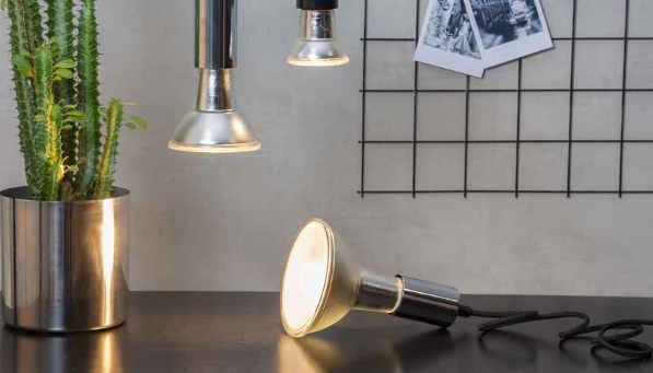 NATURAL WHITE 4000 K Spotlights med hel glaskropp som är energieffektiva ersättare till gamla halogen spotlights!