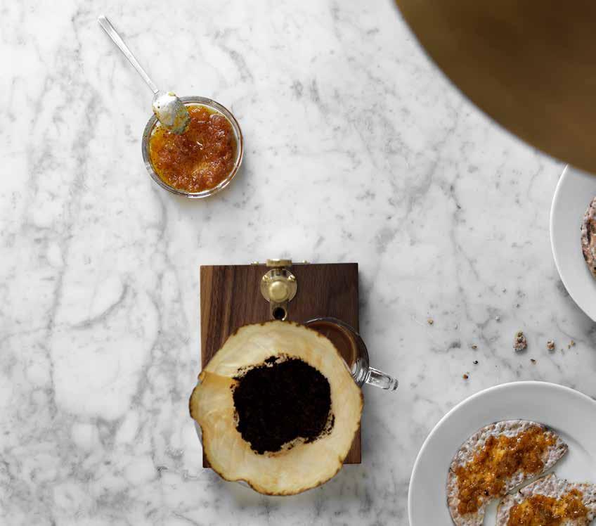 R T B Y G G H A E T S P A K Mallning & montering! Färdigt in på plats. L L I N G S V L Ö E T CARRARA Marmor PRIS SLITSTYRKA UNDRHÅLL Italiensk Carraramarmor är ett klassiskt val av bänkskiva.