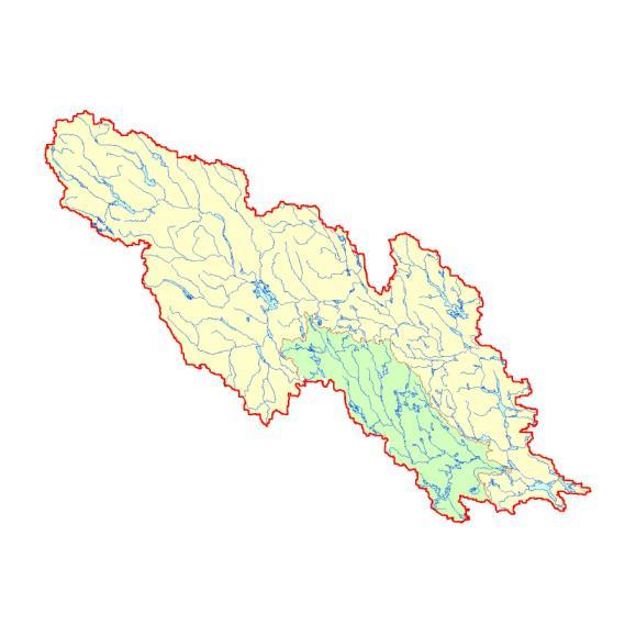 Avrinningsområdet AVRINNINGSOMRÅDET Orientering Ljusnans källflöde uppstår i fjällvärlden nordväst om Ramundberget vid gränsen mot Norge, medan Voxnan rinner upp sydost om Sveg.