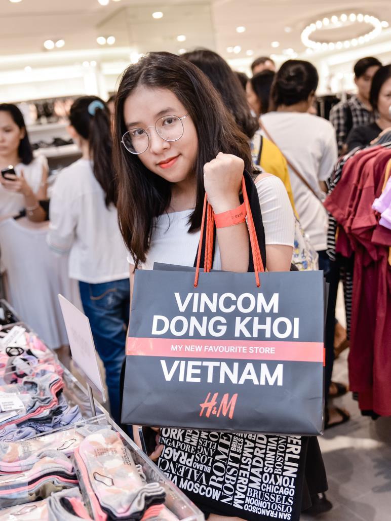 Nya butiker Nya butiker för befintliga varumärken tillväxtmarknader fokus för H&M H&M