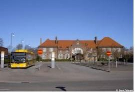 Fredagen den 20 april kl. 10.20 ca 14.30. Bruket från kol till kruka. Stadsvandring i Höganäs och besök på Keramiskt Center Vi samlas vid busstationen i Höganäs.