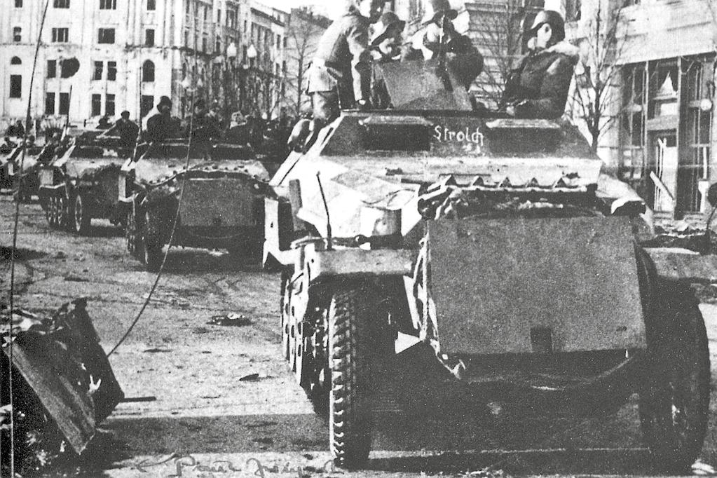 Den tyska halvbandvagnen Sd.Kfz 251 med två kulsprutor av typ MG 42 var från sensommaren 1942 Kindlers fordon. Vagnen vägde åtta ton och hade skydd mot finkalibrig eld och splitter.