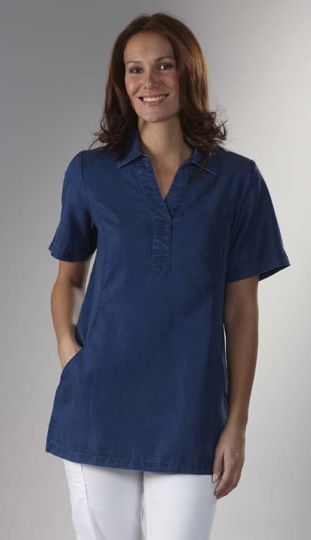 The tunic has two spacious inset pockets, one with key / card holder, chest pocket and a pen pocket on the left sleeve. This model has longer sleeves which can be folded.