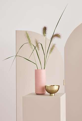 VÅR A VARU M Ä R K E N H&M HOME är ett designdrivet inredningskoncept som