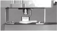 The socket-head cap screws are then tightened until the valve actuator is fi rmly mounted. Lubricate the air connections with anti-cutting paste where air nipples with seals are used. NB.