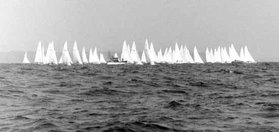 Inför Sail Österlen 2018. Seglingen i Simrishamn och på Österlen har lång tradition och vi har dokumenterat den första inbjudningskappseglingen till 1935 som var Simrishamnsseglingen.